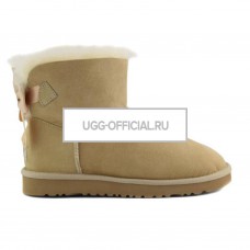 UGG Bailey Bow Mini Medallion Sand