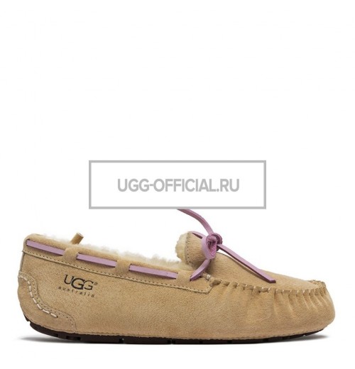 UGG Dakota Sand